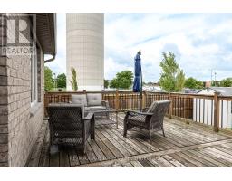 500 FORMAN AVENUE - 38