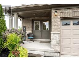 500 FORMAN AVENUE - 4