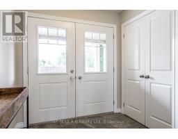 500 FORMAN AVENUE - 6