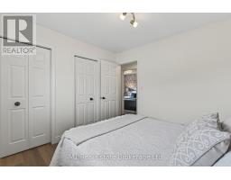 50 DYER COURT - 21
