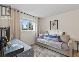 50 DYER COURT - 27
