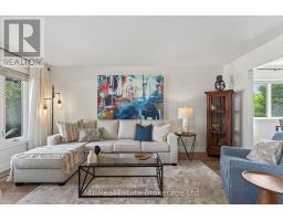 50 DYER COURT - 8