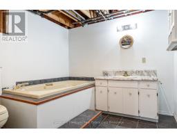 27 ONTARIO STREET S - 32