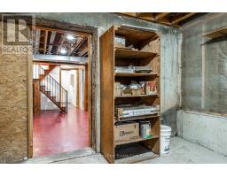 27 ONTARIO STREET S - 38