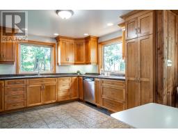 27 ONTARIO STREET S - 7