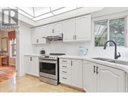 98 HUME DRIVE - 10