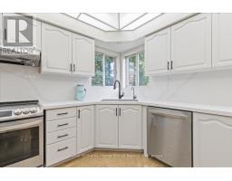 98 HUME DRIVE - 12