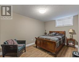 329 TRACY STREET - 31