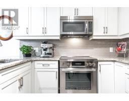 111 - 255 JOHN STREET - 19