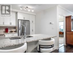 111 - 255 JOHN STREET - 20