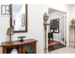 111 - 255 JOHN STREET - 38