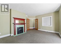 439 MAIN STREET W - 11