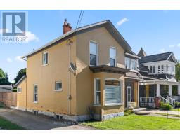 439 MAIN STREET W - 2