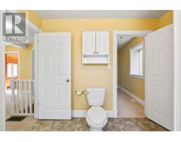 439 MAIN STREET W - 31