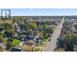 439 MAIN STREET W - 42