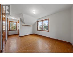 29 RIDGEWOOD AVENUE - 21