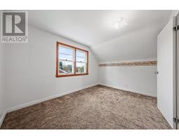 29 RIDGEWOOD AVENUE - 23