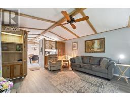 93 MAPLE - 1294 CONCESSION 8 W ROAD W - 13