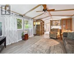 93 MAPLE - 1294 CONCESSION 8 W ROAD W - 14