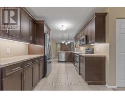 86 WINDEMERE CRESCENT - 13