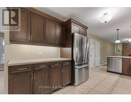 86 WINDEMERE CRESCENT - 14