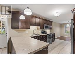 86 WINDEMERE CRESCENT - 17