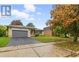 86 WINDEMERE CRESCENT - 2