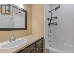 86 WINDEMERE CRESCENT - 24