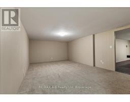 86 WINDEMERE CRESCENT - 31