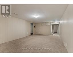 86 WINDEMERE CRESCENT - 32