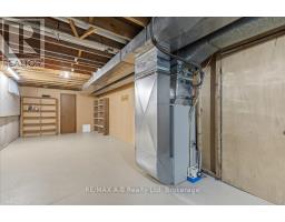 86 WINDEMERE CRESCENT - 39