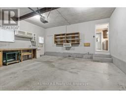 86 WINDEMERE CRESCENT - 42