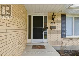 86 WINDEMERE CRESCENT - 6