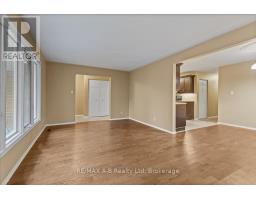 86 WINDEMERE CRESCENT - 9