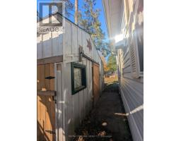 E8 - 77794 ORCHARD LINE - 11