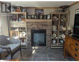 E8 - 77794 ORCHARD LINE - 12