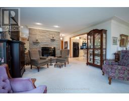 1 JACKSON CRESCENT - 18