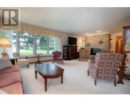 1 JACKSON CRESCENT - 22