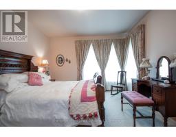 1 JACKSON CRESCENT - 34