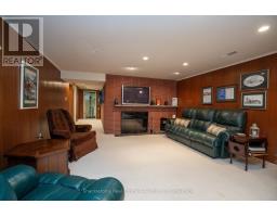 1 JACKSON CRESCENT - 35