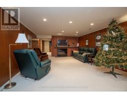 1 JACKSON CRESCENT - 37