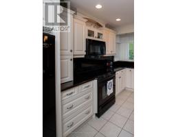 1 JACKSON CRESCENT - 7