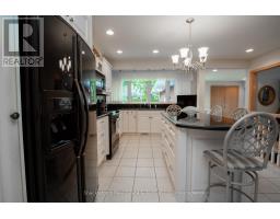 1 JACKSON CRESCENT - 9