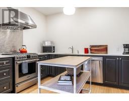 180 ELIZABETH STREET - 17