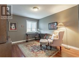 12 MC QUEEN COURT - 18