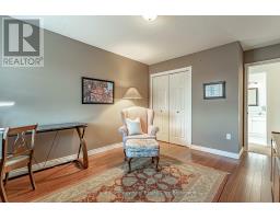 12 MC QUEEN COURT - 19