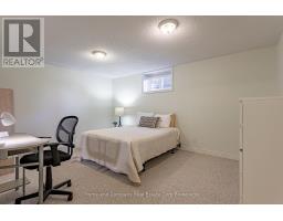 12 MC QUEEN COURT - 28