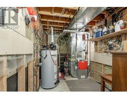 12 MC QUEEN COURT - 30