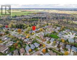 12 MC QUEEN COURT - 43