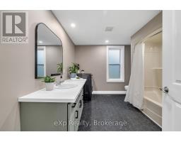 272 PRINCESS STREET - 17